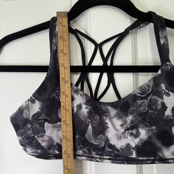 Lululemon Athletica Black and Gray Free to be Zen Bra Size 6 - Picture 8 of 8